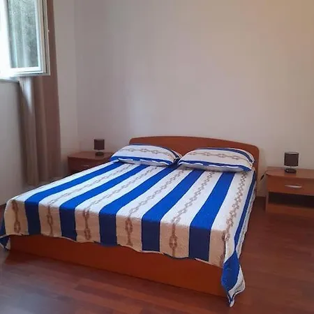 Near The Sea Šibenik