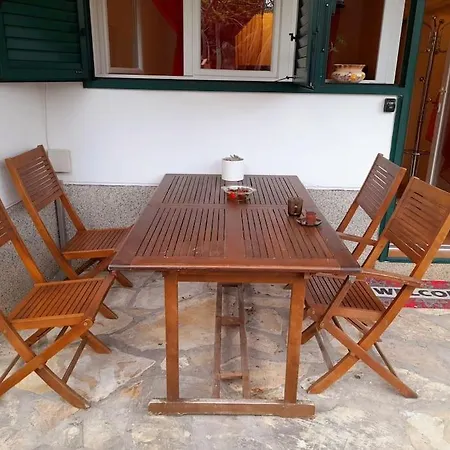 Near The Sea Šibenik